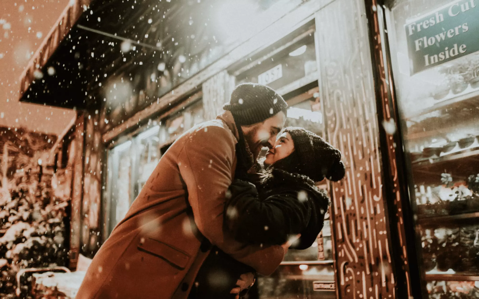 Romantic couple on a date in Paris