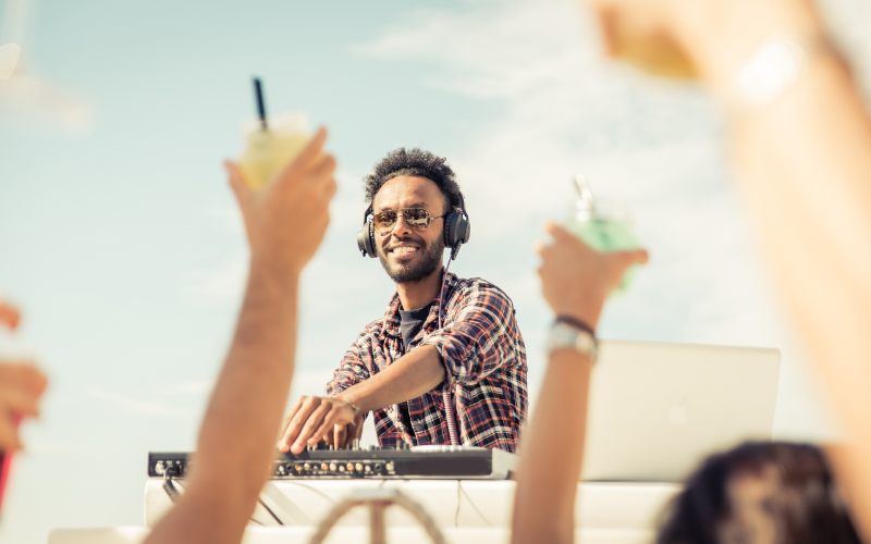 Partystrände & Beachclubs auf Ibiza