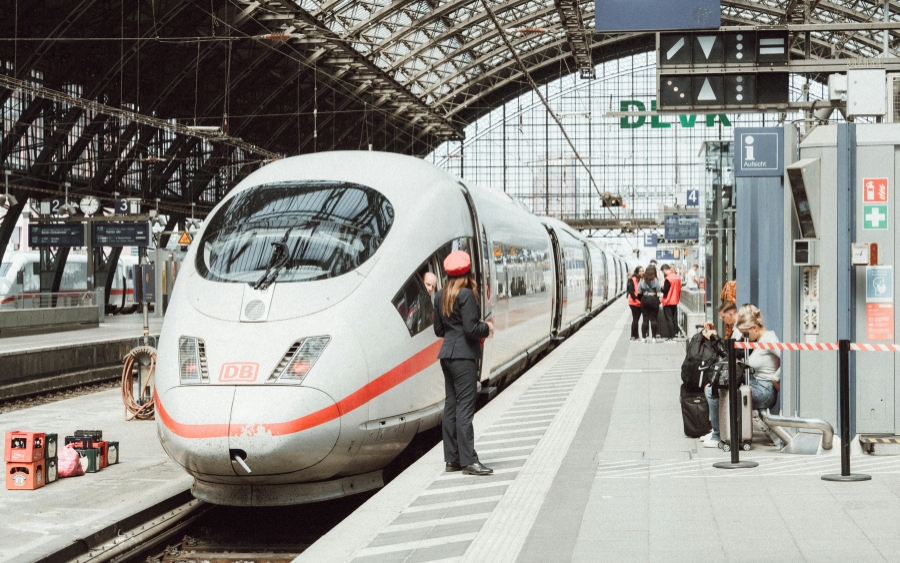 ahnreise durch Europa, ICE