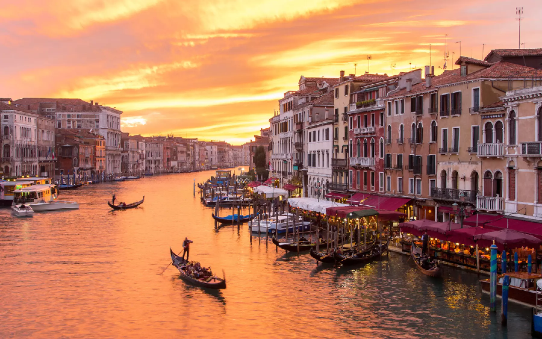 The chanals of Venice, Italy