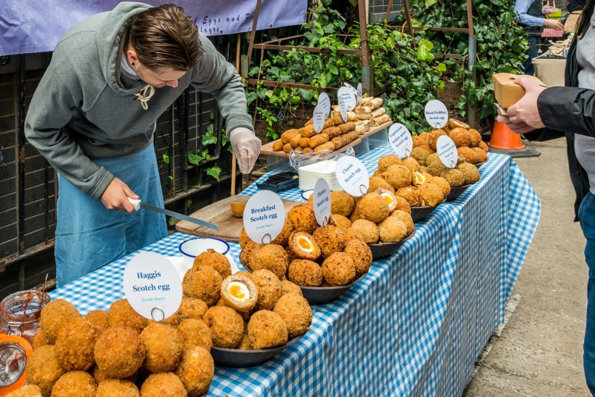 A Guide to Dublin's Street Food | Leonardo Hotels