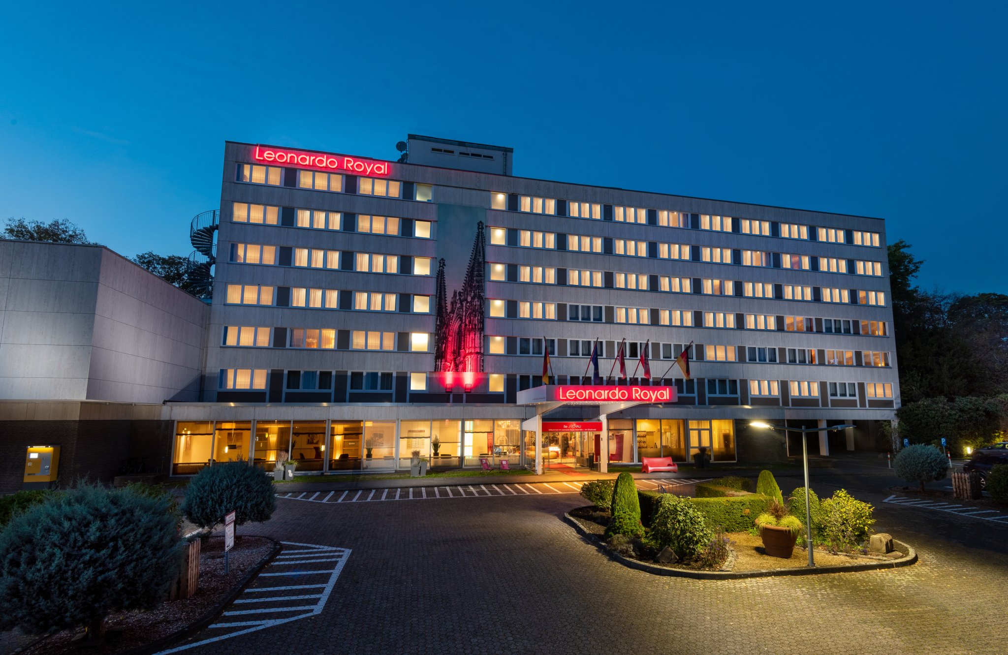 Leonardo Royal Hotel Köln Am Stadtwald - Exterior