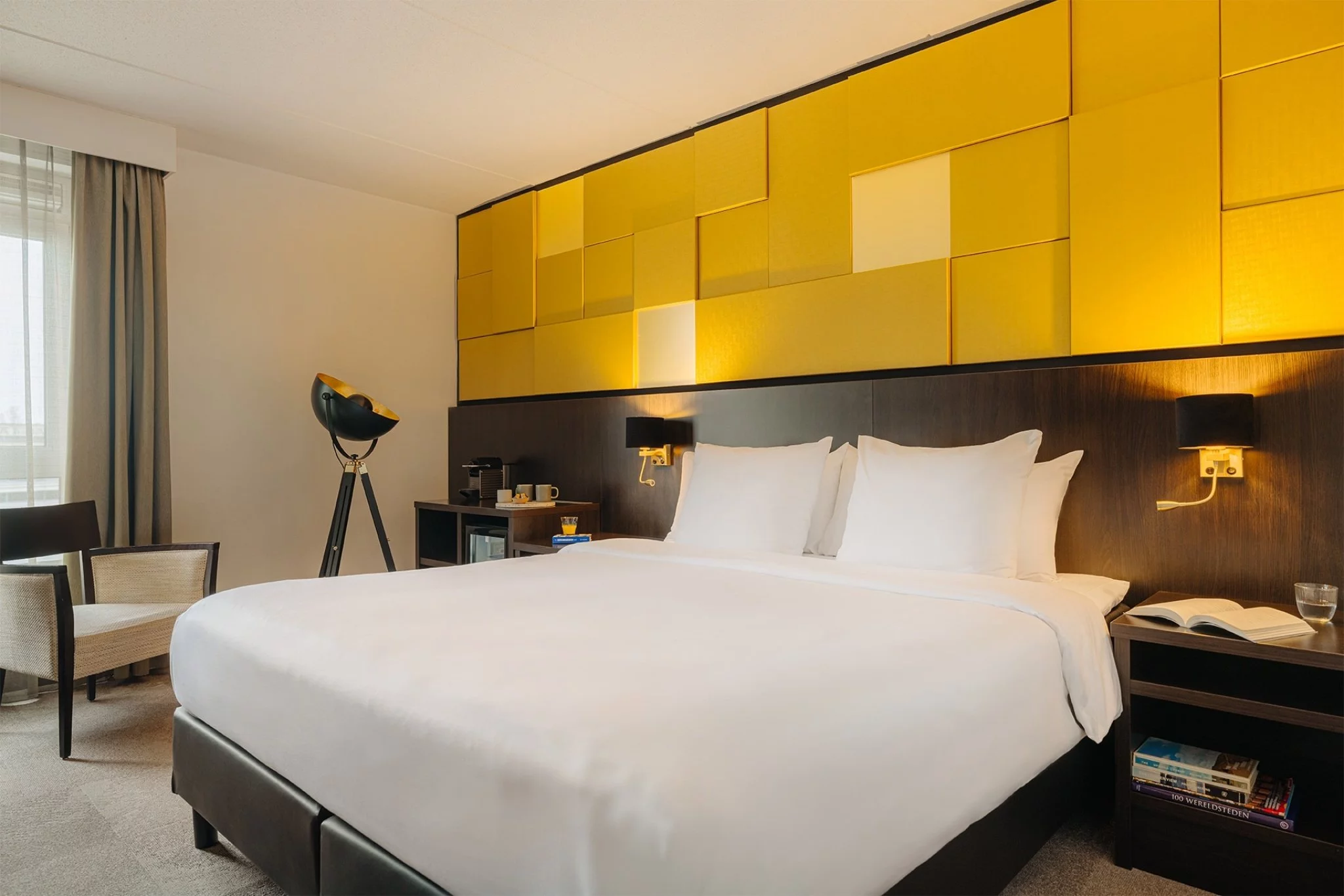 Leonardo Oranje Hotel Leeuwarden - Comfort Room 1 Double Bed Balcony