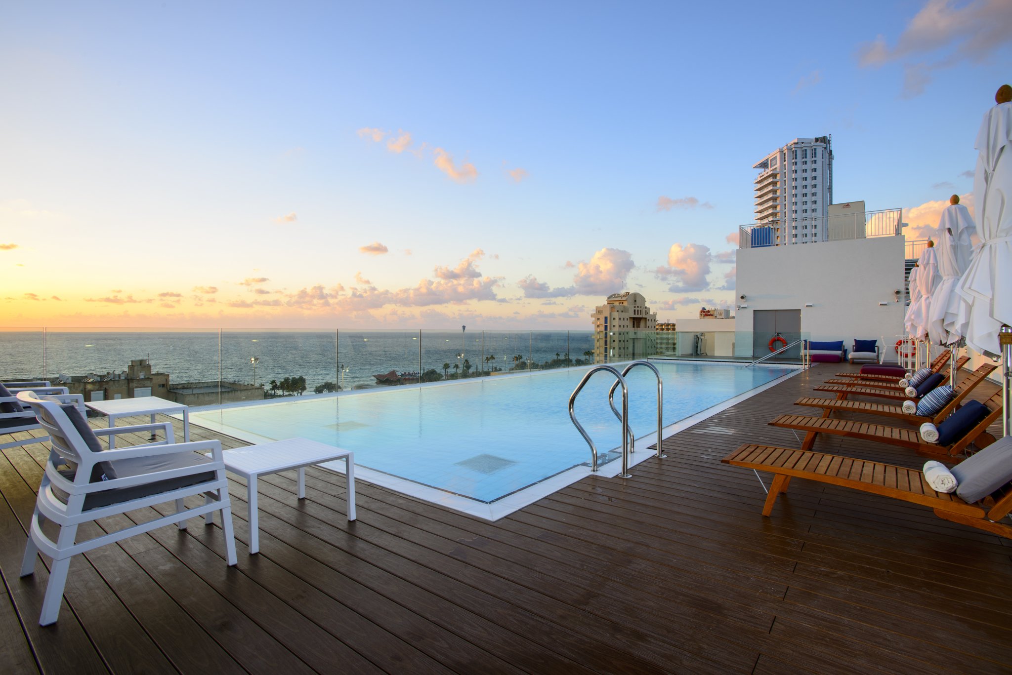 Leonardo Plaza Netanya - Rooftop Pool