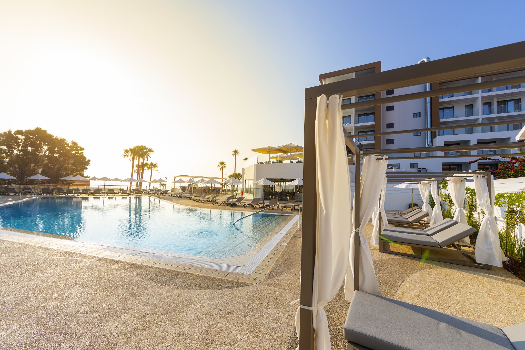 Leonardo Crystal Cove Hotel & Spa by the Sea - Adults Only - vista esterna